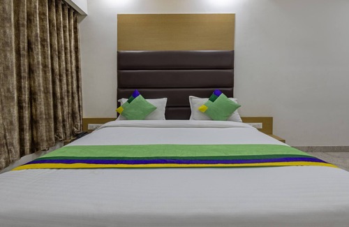 Ahmedabad Hotel | Treebo Eden Park, Ahmedabad