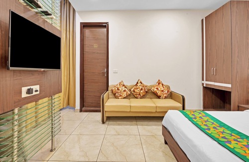 South West Hotel | Treebo Elegant Palace