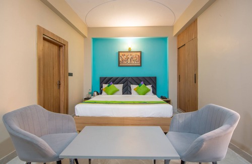Noida Hotel | Treebo Elite Corporate, Sector 62