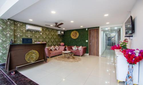 Noida Hotel | Treebo Fortune Home Expressway