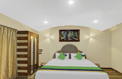 Cana Hotel | Treebo Majestic Palms, 2 Km From Colva Beach