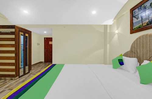 Cana Hotel | Treebo Majestic Palms, 2 Km From Colva Beach