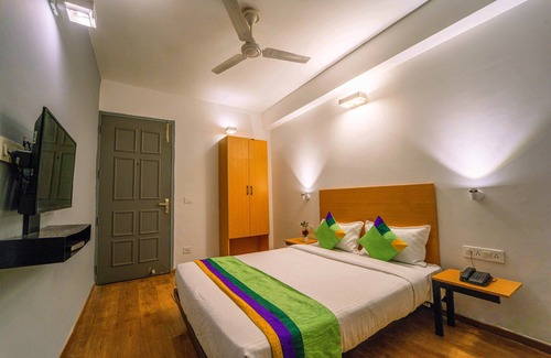 Noida Hotel | Treebo Premium Inn