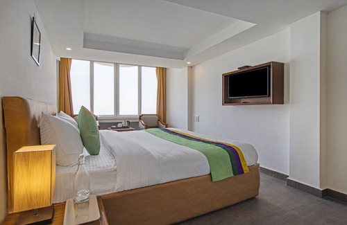 The Mall Road Hotel | Treebo Raj Mall Road