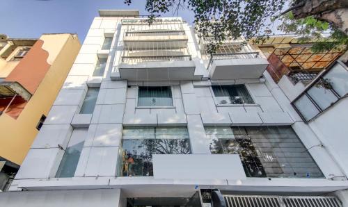Naraina Hotel | Treebo The Kings Plaza