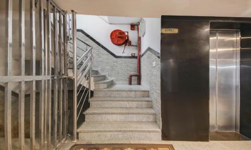 Naraina Hotel | Treebo The Kings Plaza