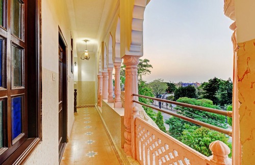 Vidhyadhar Nagar Hotel | Treebo Trend Utsav Niwas