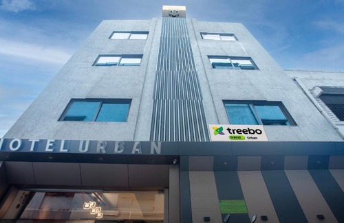 Surat Hotel | Treebo Urban, 1 Km From Railway Station