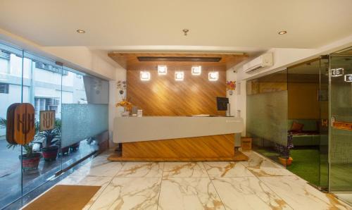 Surat Hotel | Treebo Urban, 1 Km From Railway Station