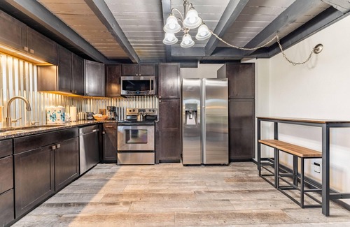 Wildernest Apartment | Treehouse #301, Building A by Summit County Mountain Retreats