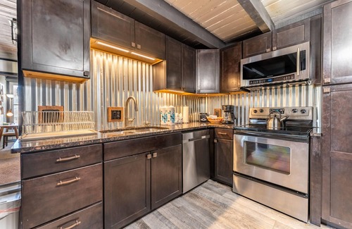 Wildernest Apartment | Treehouse #301, Building A by Summit County Mountain Retreats
