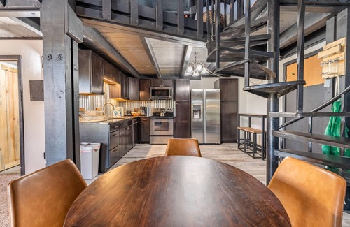 Wildernest Apartment | Treehouse #301, Building A by Summit County Mountain Retreats