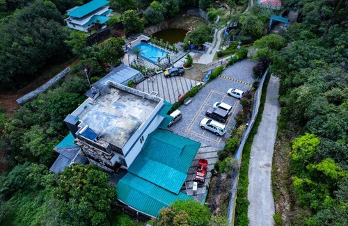 Vagamon Hotel | Treehouse Tabor Hills Resort Vagamon