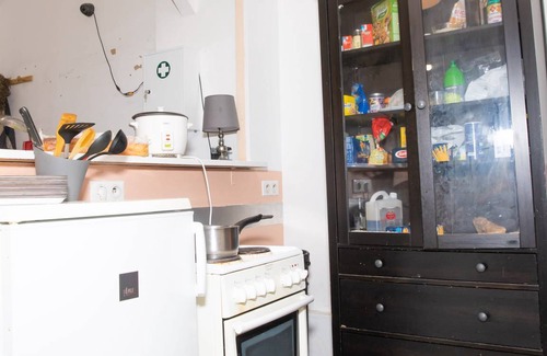 Petit-Ivry Hostel | Trendy Hostel