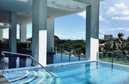 Mandurriao Condo | Trendy Studio With Bunk Bed