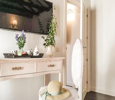 Toledo City Center Apartment | Tres Lunas