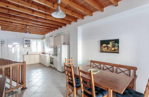 Moutsouna House | "Triacanthos" 2 bedroom house