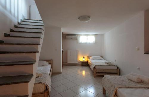 Moutsouna House | "Triacanthos" 2 bedroom house