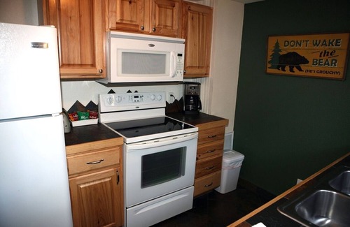 Estes Park Cabin | Triple R Cottages: 1 3 Bedroom Cabin