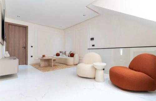 Menara Villa | Triplex De Luxe Ocra piscine privée