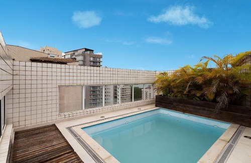 Vila Alzira Apartment | Triplex pé na areia com piscina na cobertura