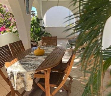 Businci Apartment | Trogir Čiovo Large seaview apartment near the sea in Okrug