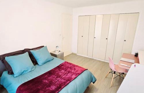 Antibes Old Town Apartment | Trois pièces au cœur d'Antibes ! proche plage et parking a disposition