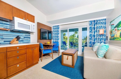 Estate Frenchman Bay Condo | Tropical Paradise: Studio @ Limetree Resort