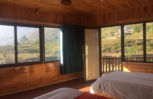 Sa Pa Cabin | Tropical Riverside Homestay