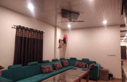 Mayapur Hotel | TRPOTELS Sudarsan