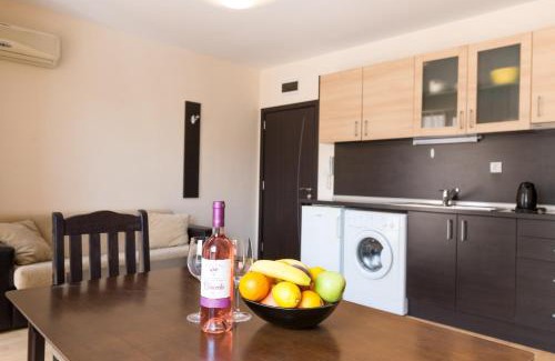 Sunny Beach Hotel | TSB Roxy Apartments