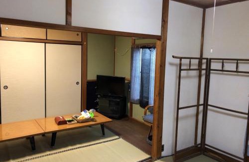 Tanabe House | TSUKASA HOUSE English OK Kumano Kodo Experienced Lodge Within walking distance from station 無料駐車場あり