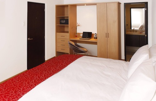 Quinta Paredes Hotel | TuKasa Inn