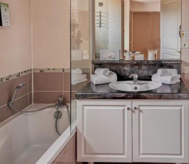 Honfleur Hotel | Tulip Inn Honfleur Residence & Spa