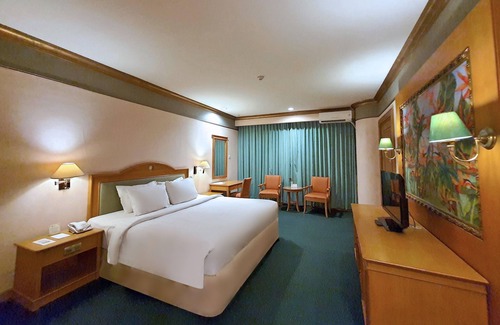 Surabaya Hotel | Tunjungan Hotel