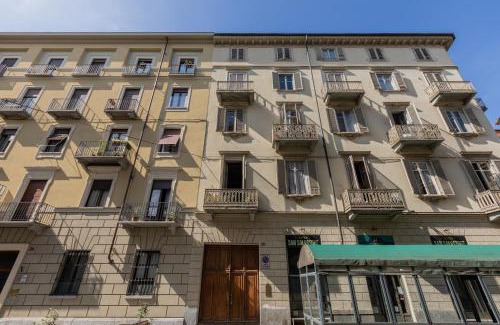 Historic Centre Apartment | Turin Art Studio by Wonderful Italy