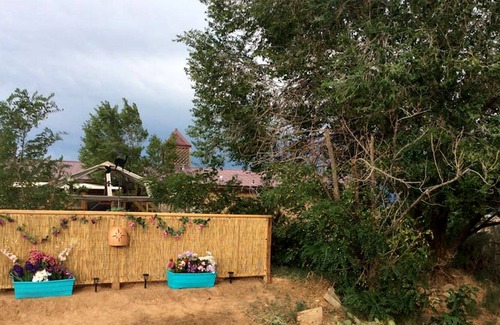 Santa Fe House | Turquoise Trail-er with Sunsets and llamas too