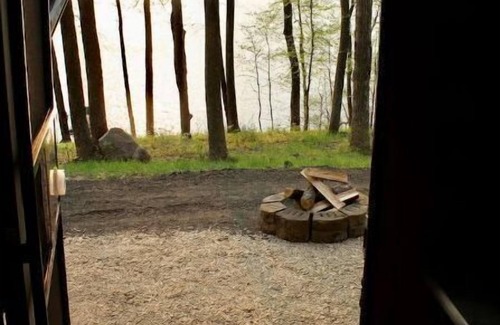 Frazee House | Turtle Shores on Wymer Lake!