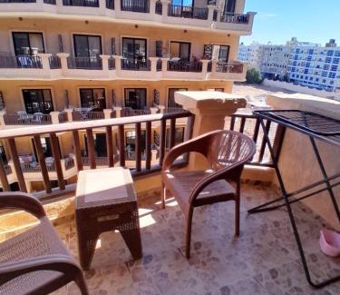 Al Ahyaa Apartment | Turtles Beach resort hourghada Studio view sea view pool private beach jacuzzi pools air-conditioned restaurant on the beach jacuzzi security and a large sunny balcony