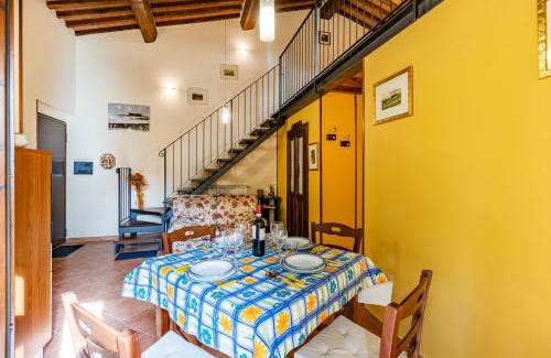 Radicondoli Apartment | Tuscan Sun With Shared Pool - Happy Rentals