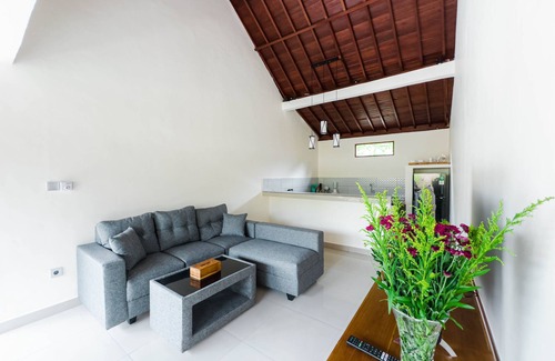 Lodtunduh Villa | Tutik Private House by Supala