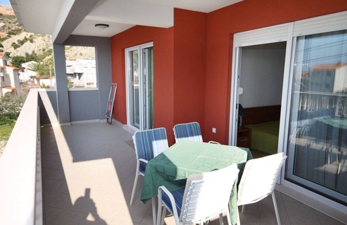 Duce Apartment | Two bedroom apartment with terrace and sea view Duće, Omiš (A-5261-b)