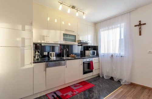 Stanici Apartment | Two bedroom apartment with terrace and sea view Stanići, Omiš (A-18676-a)