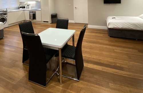 High Wycombe Apartment | Two Bedroom Serviced Apartment