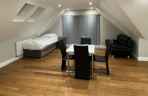 High Wycombe Apartment | Two Bedroom Serviced Apartment