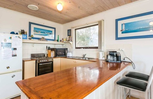 Aireys Inlet House | Two Story House with Ocean Views