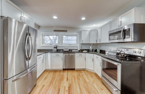 Stowe House | Two wonderful escapes with full kitchens, WiFi, private hot tub, & gas grill