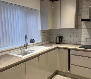 Morfa Bychan House | Ty glan y mor