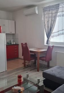 Piestany Apartment | Ubytovanie v centre s garážovým státím