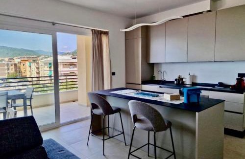 Savona Apartment | Un affaccio sul mare